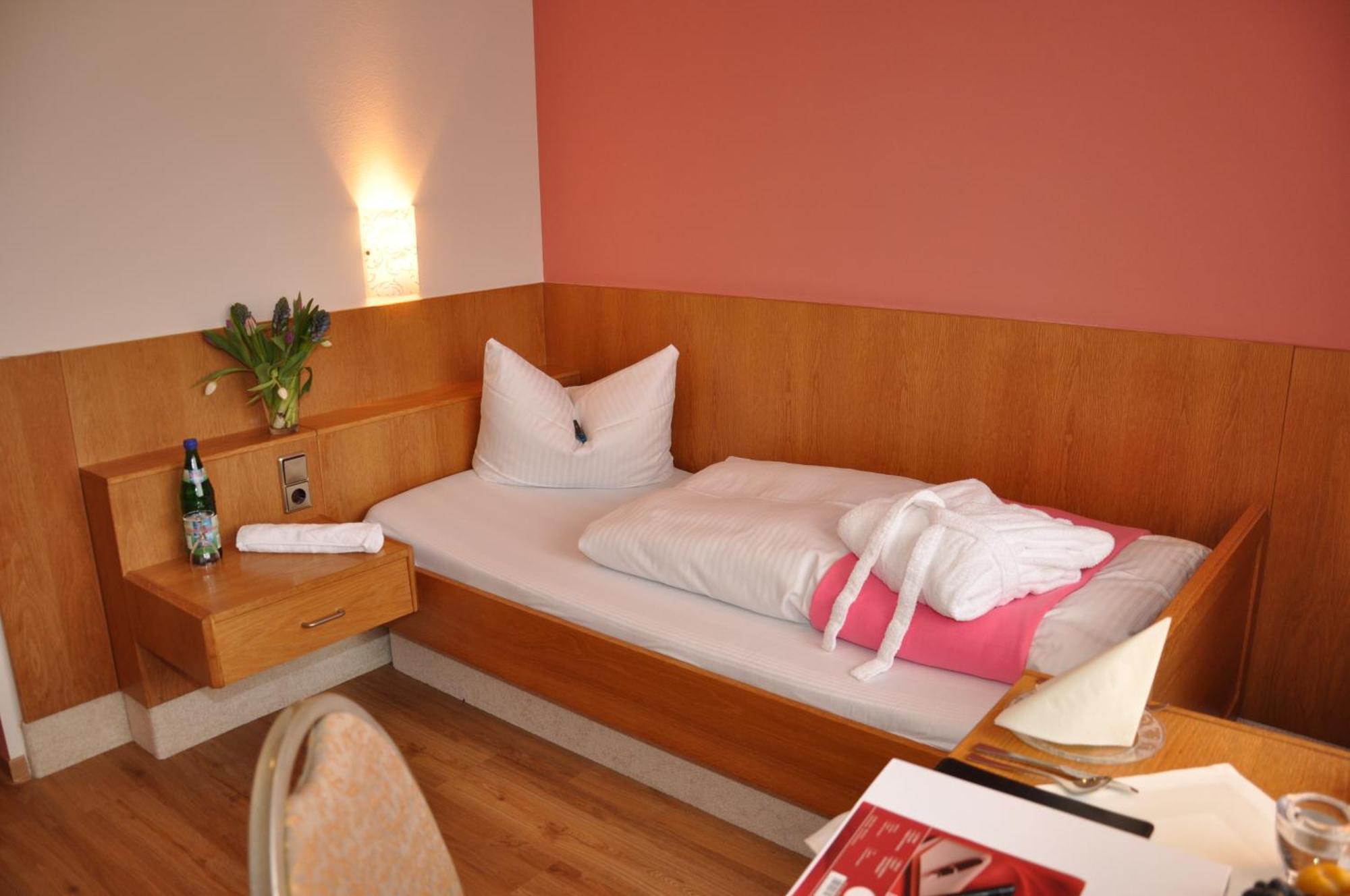 Hotel-Restaurant Sonnenhof Veitsrodt Phòng bức ảnh